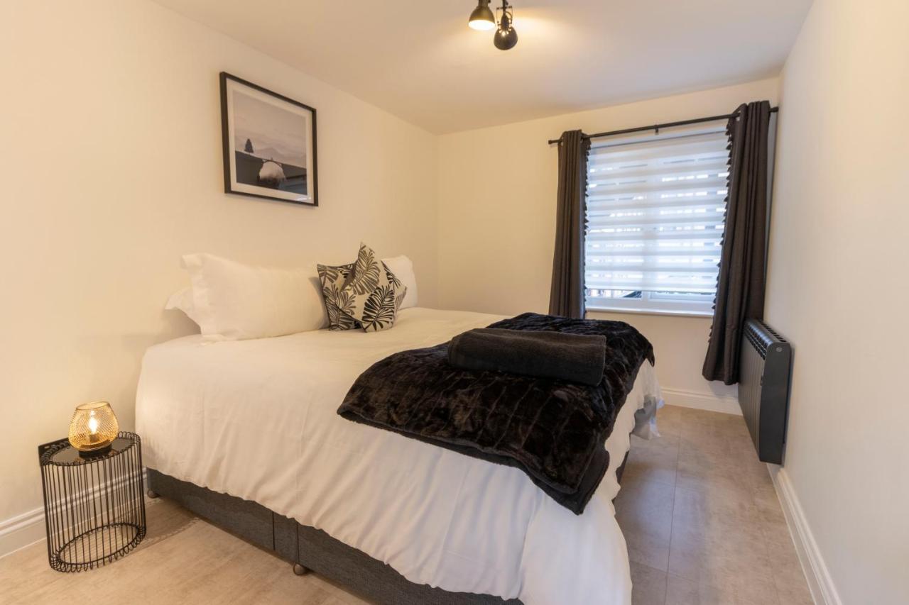 Spacious City Centre Apt Near Cathedral Exeter Exterior photo