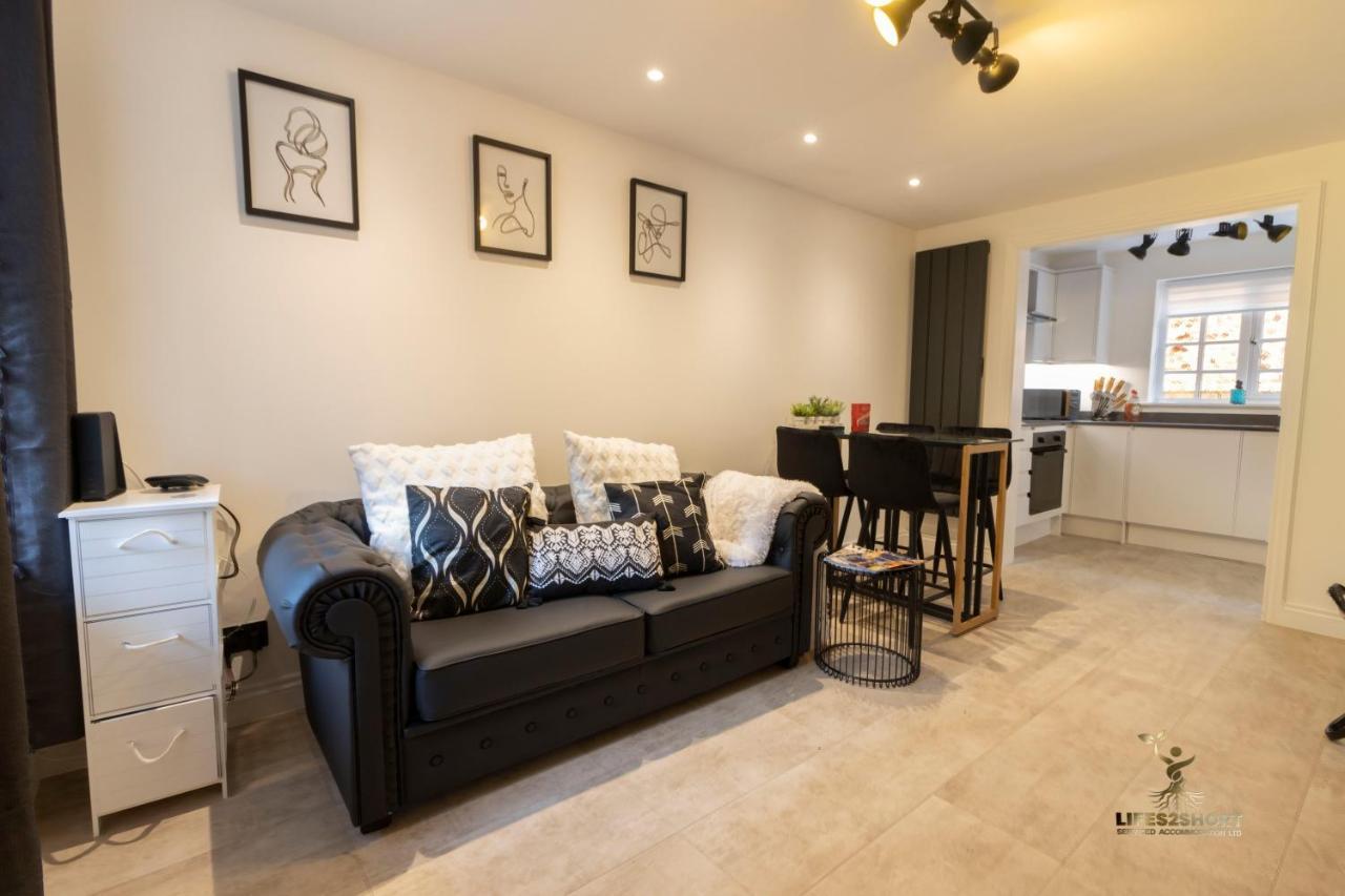 Spacious City Centre Apt Near Cathedral Exeter Exterior photo